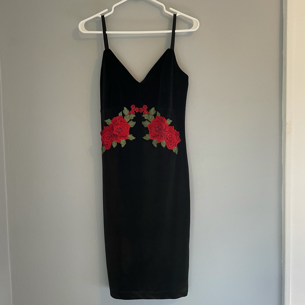 Black rose velvet dress